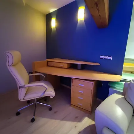 Noir Royale - Modern, Luxury, 3-level